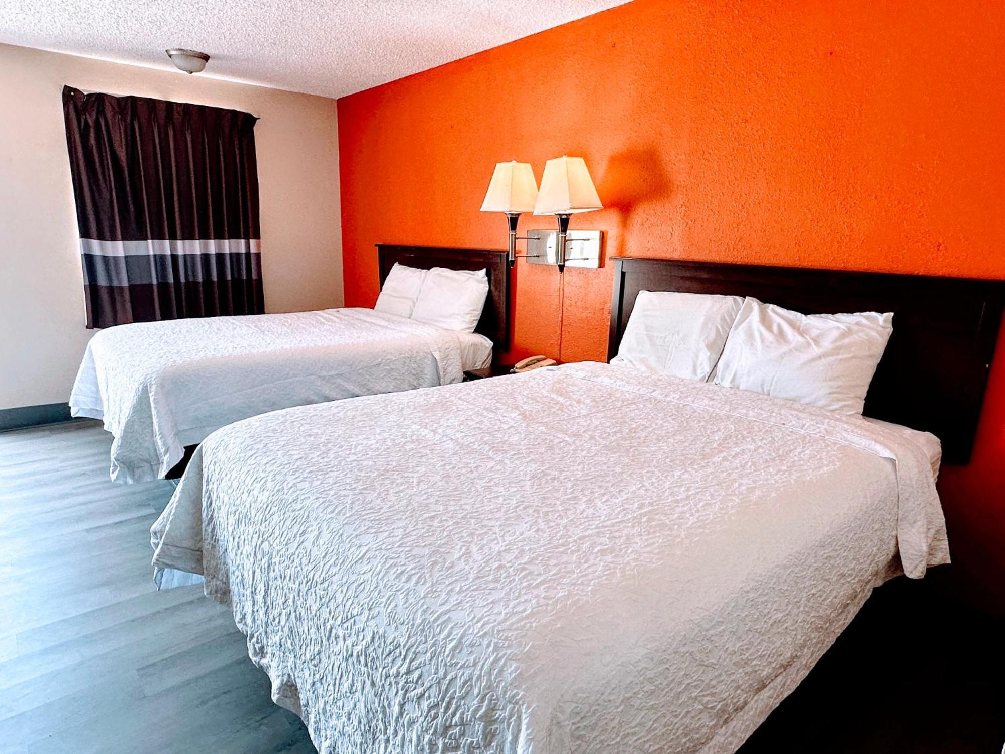 Relax Inn Henryetta エクステリア 写真